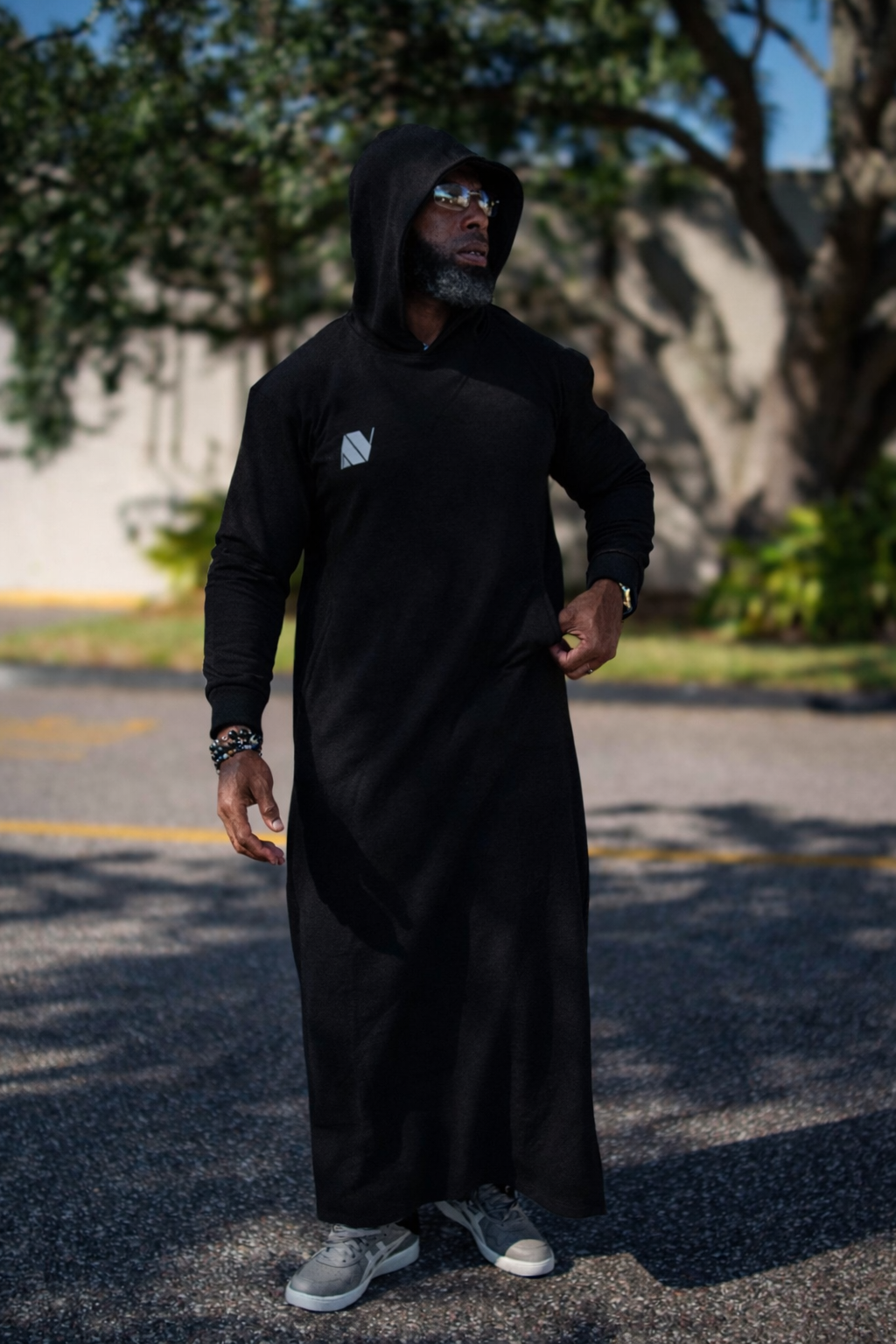 Avoir Majestic Hooded Thobe