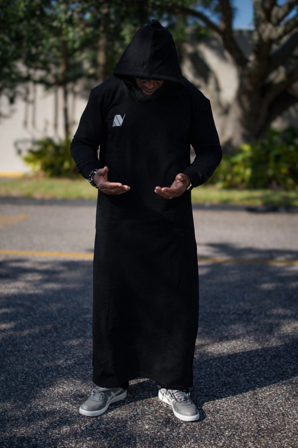 Avoir Majestic Hooded Thobe