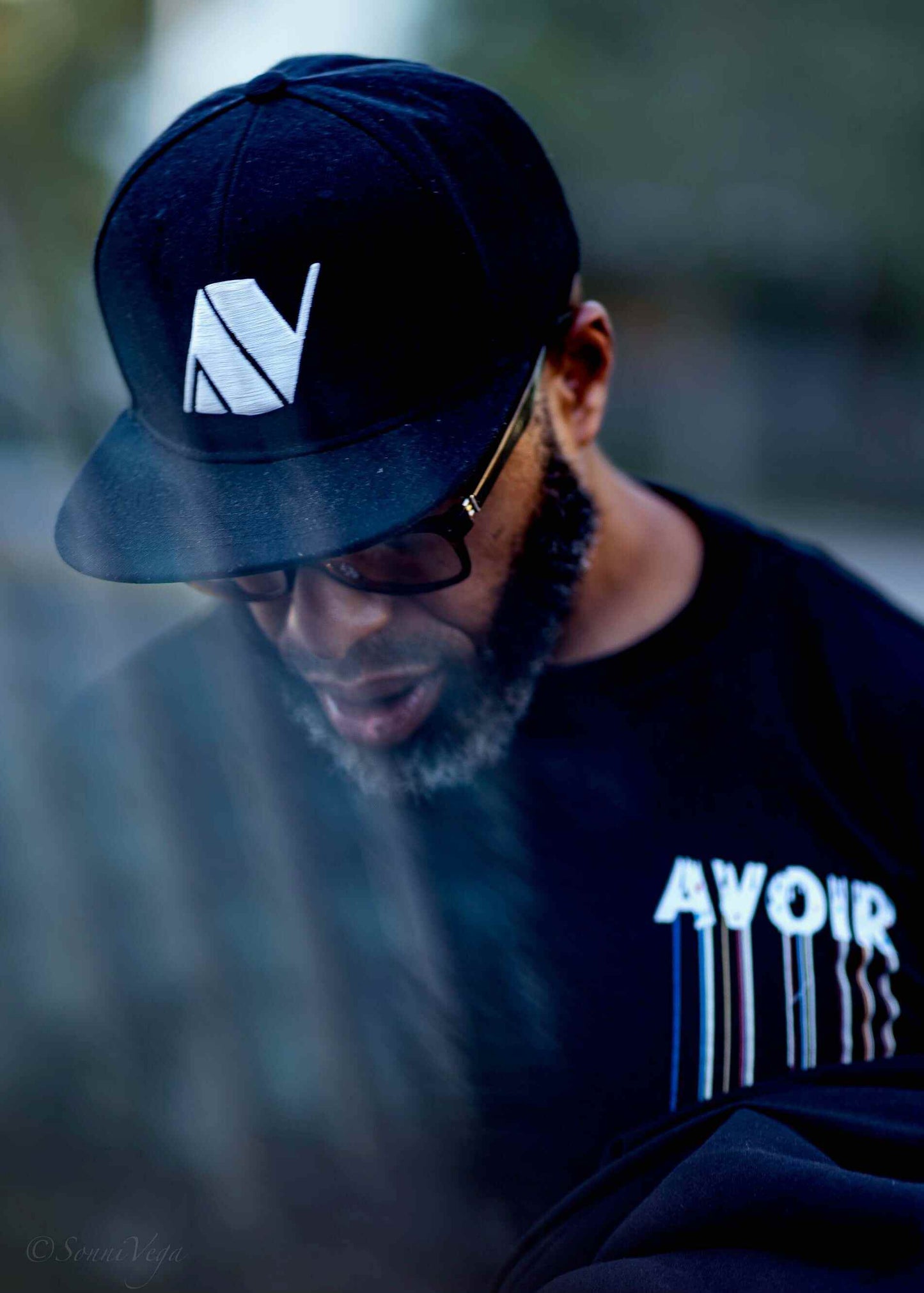 Avoir drip graphic t-shirt