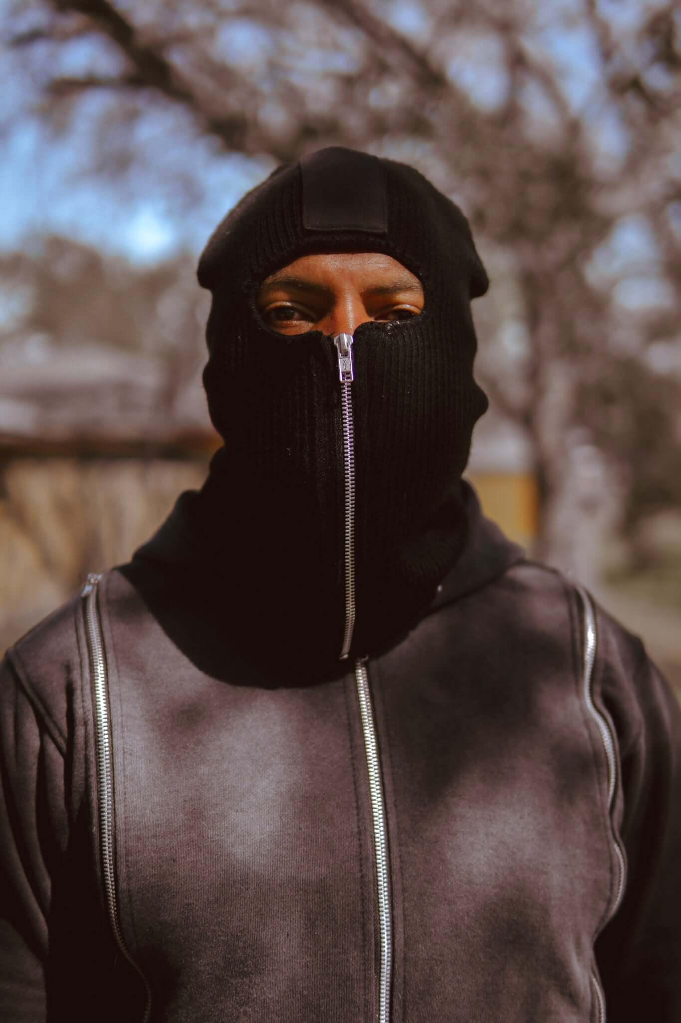 zip away mask