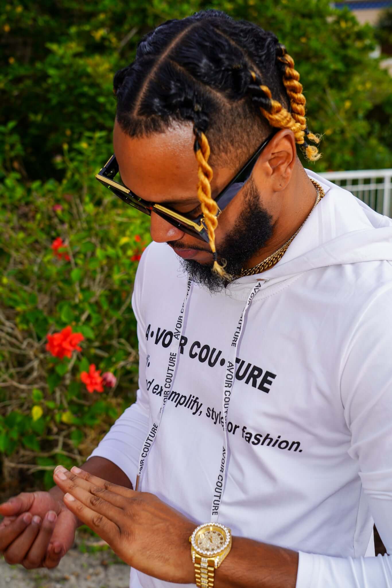 Avoir definition hoodie sweatshirts