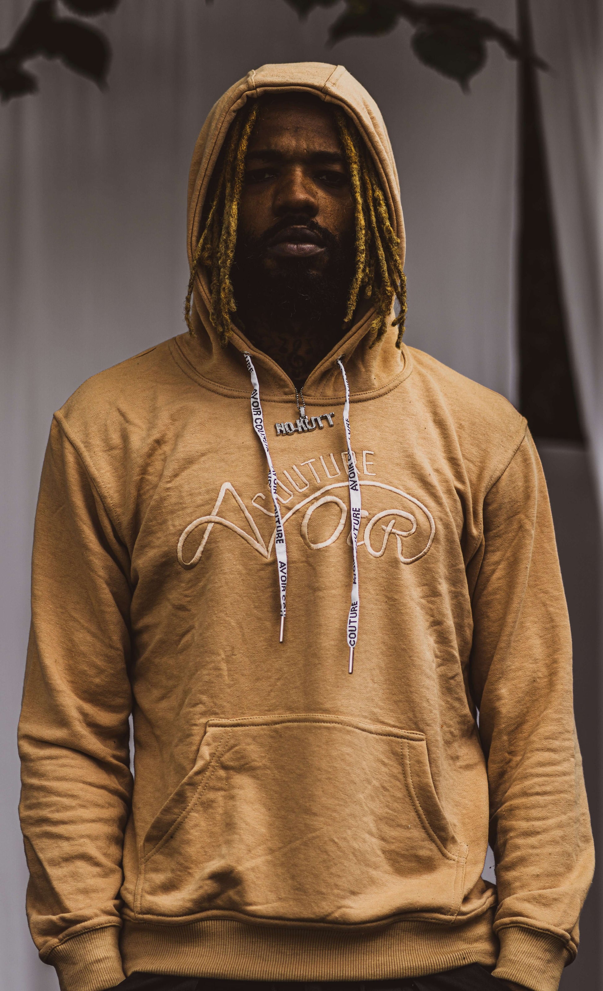 Avoir cursive logo hoodie