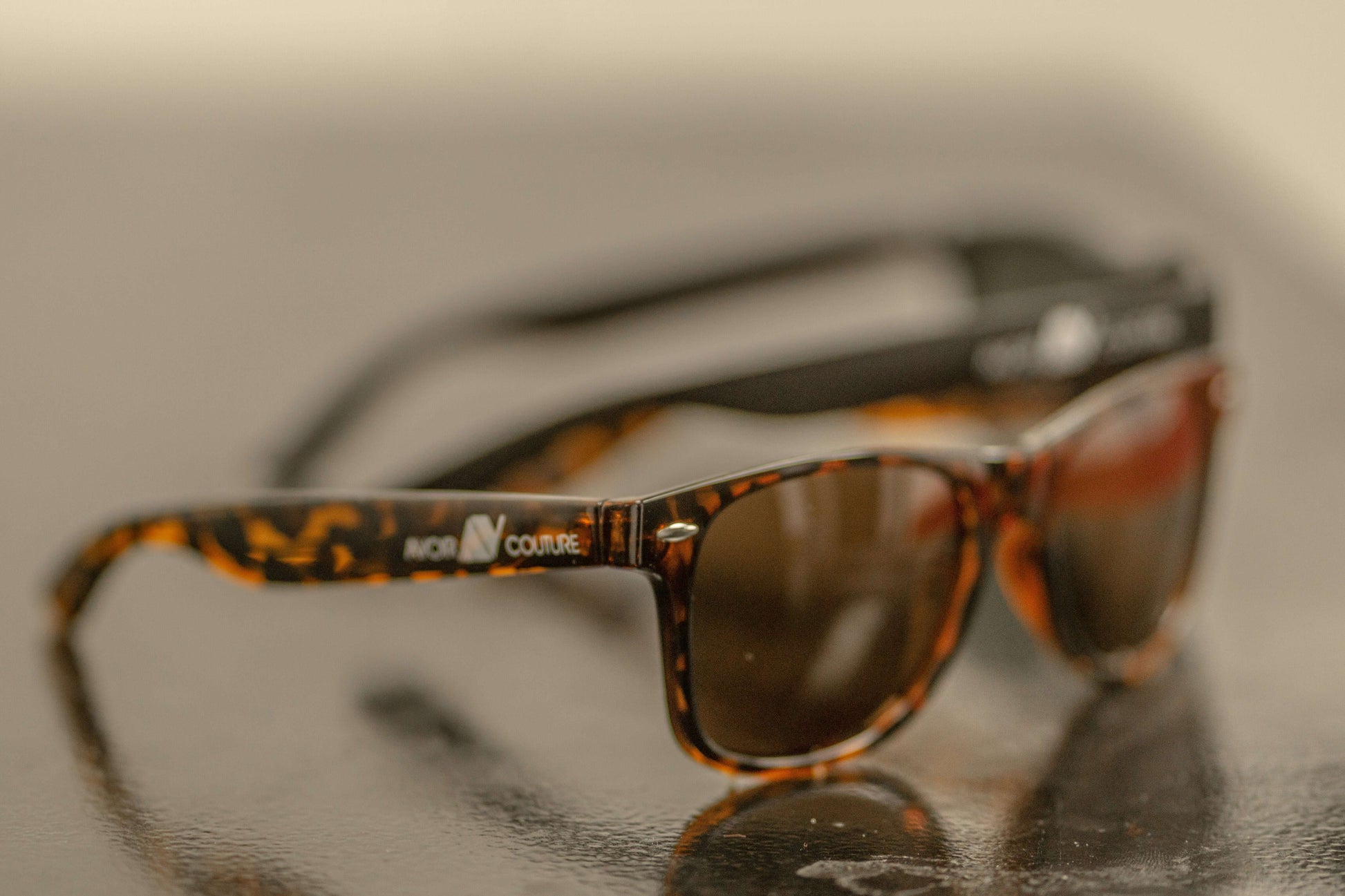 avoir couture sunglasses